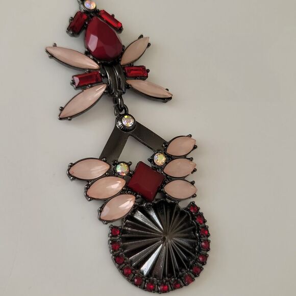 Necklace Gunmetal Tone Red Pink Geometric Necklace with Pendant #0087 - Picture 8 of 12